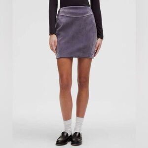 Lululemon Scuba High-Rise Mini Skirt Velvet Women’s Small Nightfall NWT